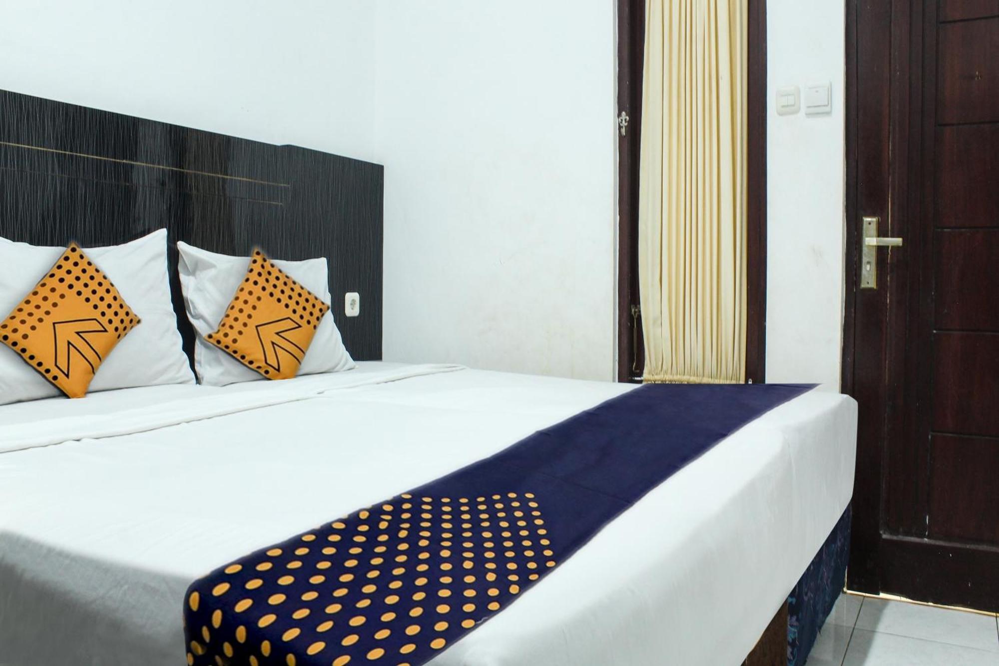 Spot On 3605 Clarichie Guest House Kupang  Dış mekan fotoğraf