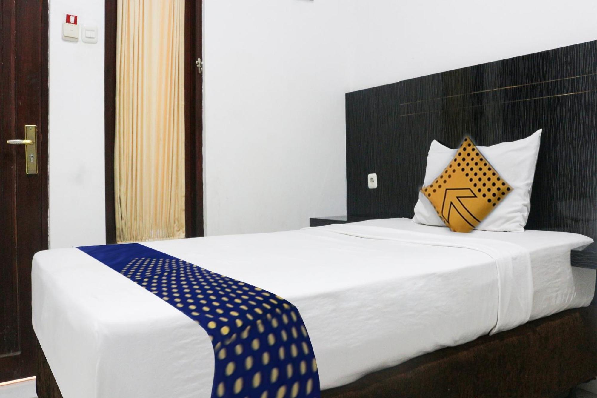 Spot On 3605 Clarichie Guest House Kupang  Dış mekan fotoğraf